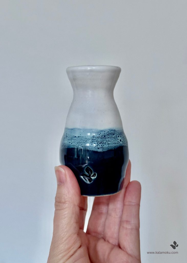 ceramic stoneware wildflower bud vase - blue and white